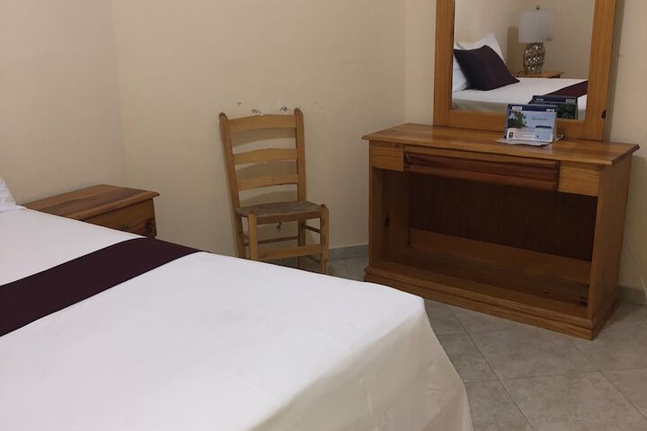 Room 16 of 78