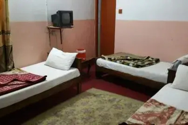 Room 10 of 10