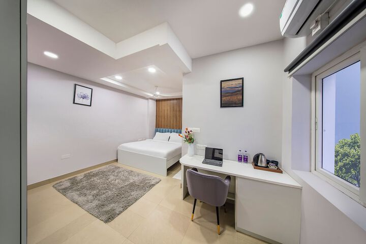 Room 6 of 27