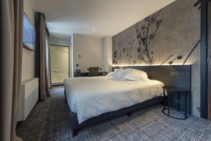 Room 12 of 39