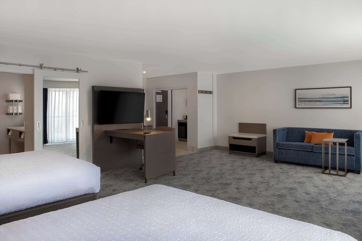 Room 22 of 45