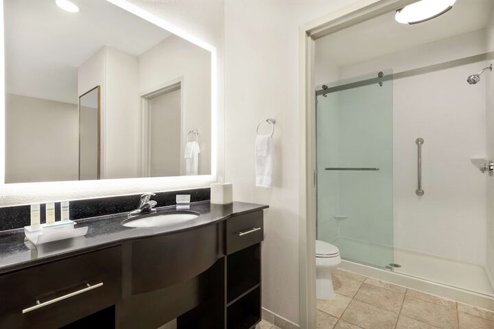 Bathroom shower