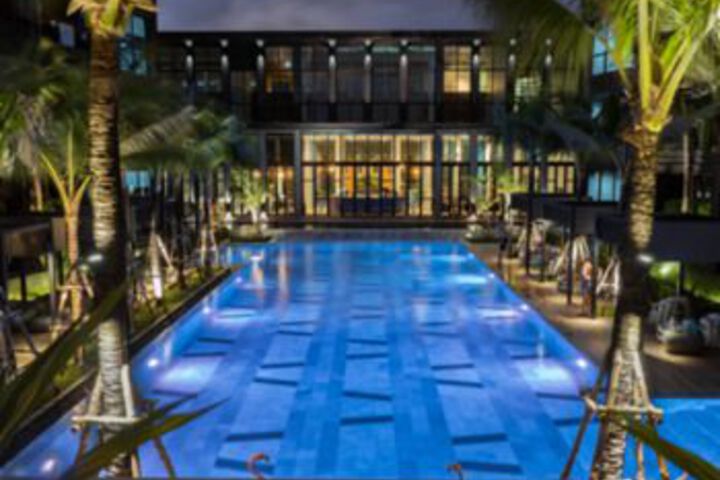 Secret Saturdays Pool Suite
