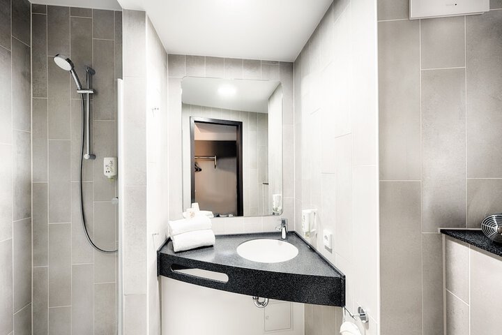 Clean Restrooms