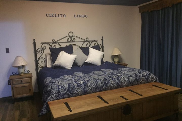 Room 10 of 31