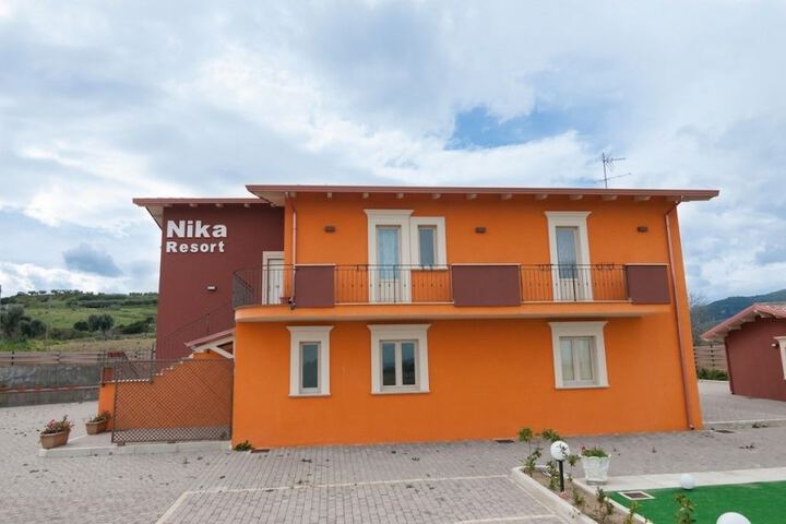 Hotel 1 of 29