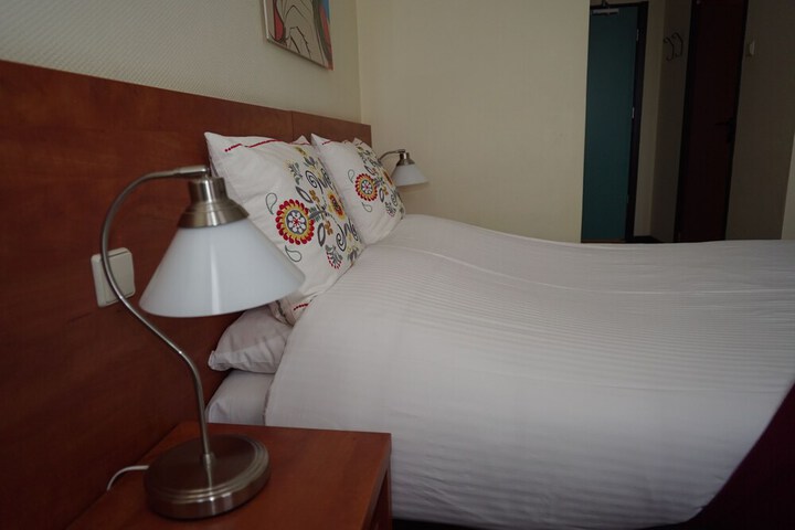 Room 12 of 45