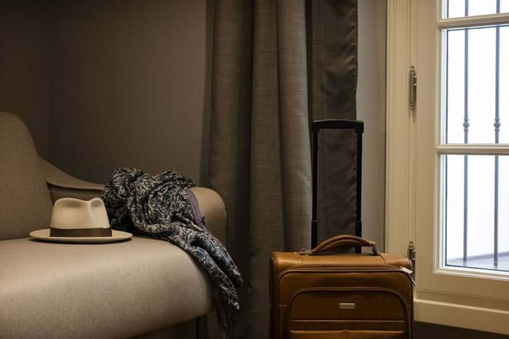 Room 16 of 50