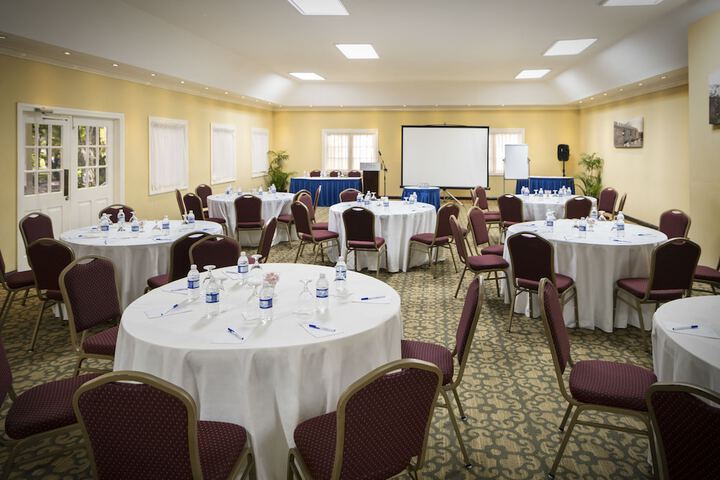 Ballroom/Hall 95 of 125