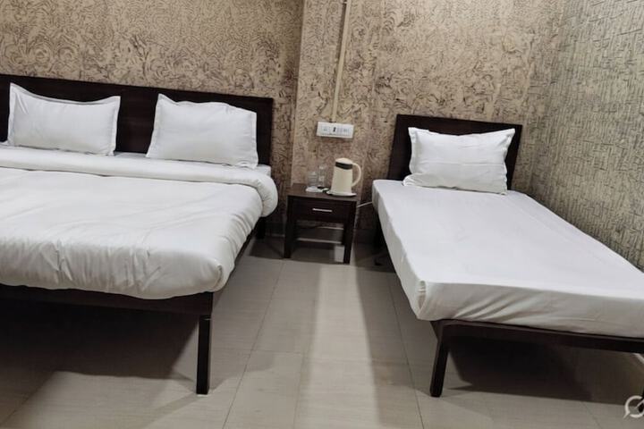Room 15 of 26