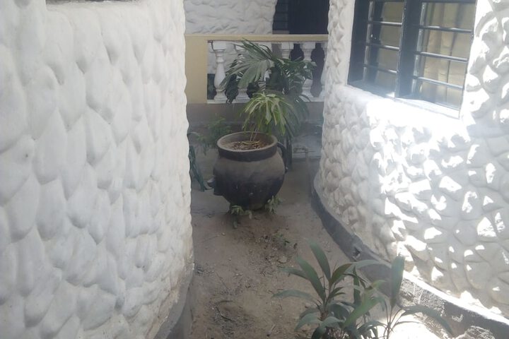 Room 5 of 14