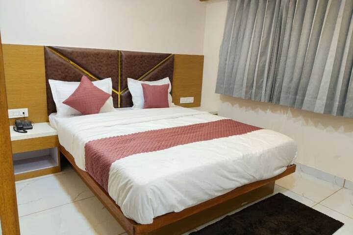 Room 3 of 29