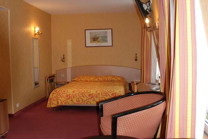 Room 21 of 53