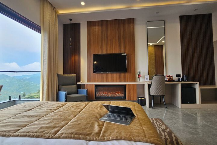 Room 5 of 55