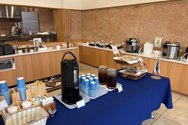 Breakfast/Coffee Service 29 of 50
