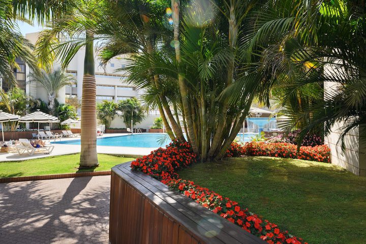 Pool 45 of 64