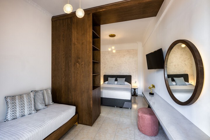 Room 9 of 91