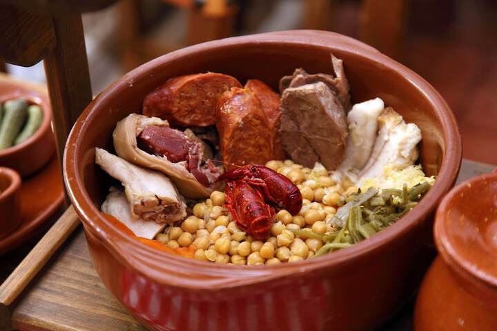 Dining Photos