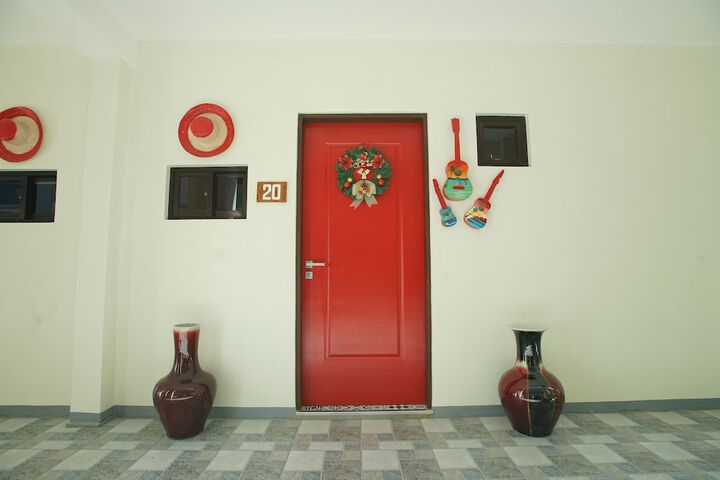 Room 8 of 51
