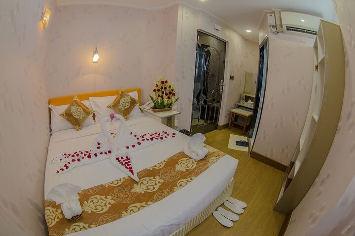 Room 22 of 40