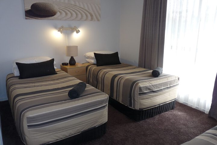 Room 5 of 28