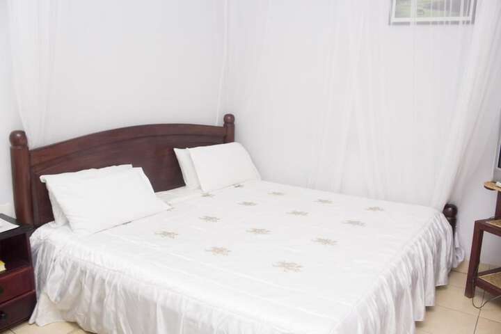 Room 5 of 49