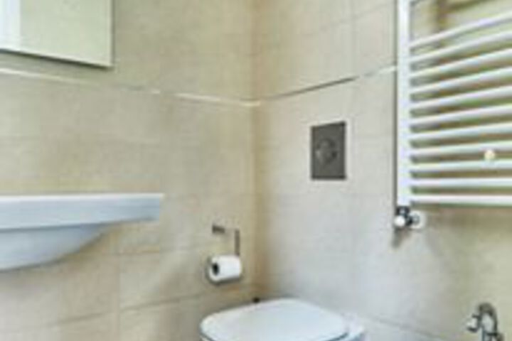 Room 2 of 15