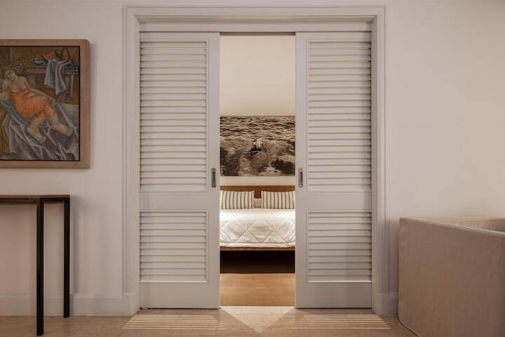 Room 50 of 182