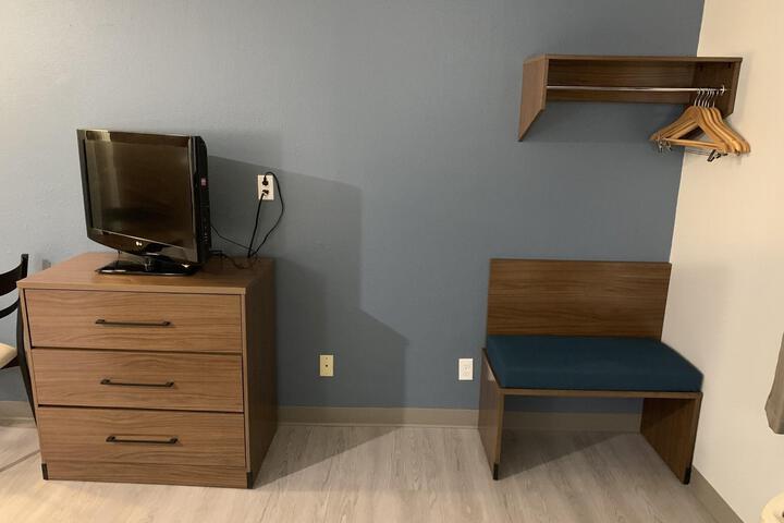 Studio 2 Queen Beds (10 of 13)