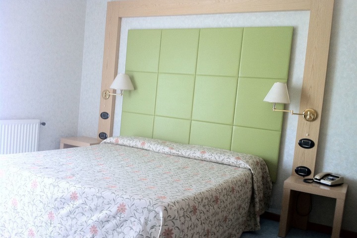 Room 10 of 53