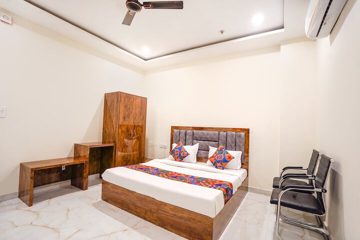Room 16 of 25