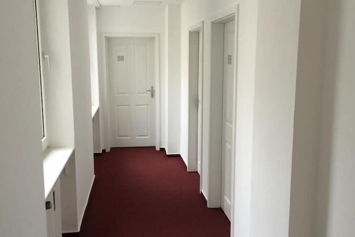 Ballroom/Hall 33 of 37
