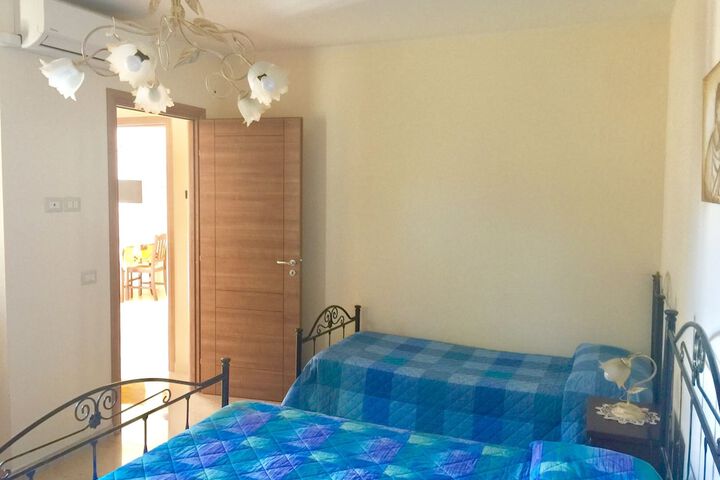 Room 16 of 240