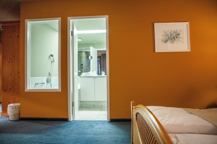 Room 63 of 91