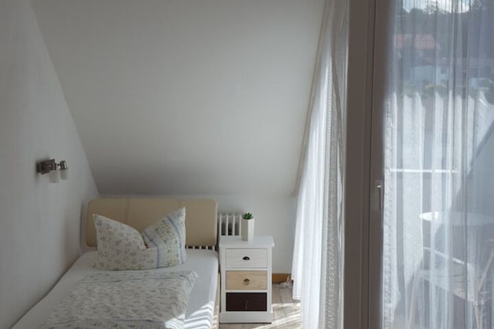 Room 7 of 46