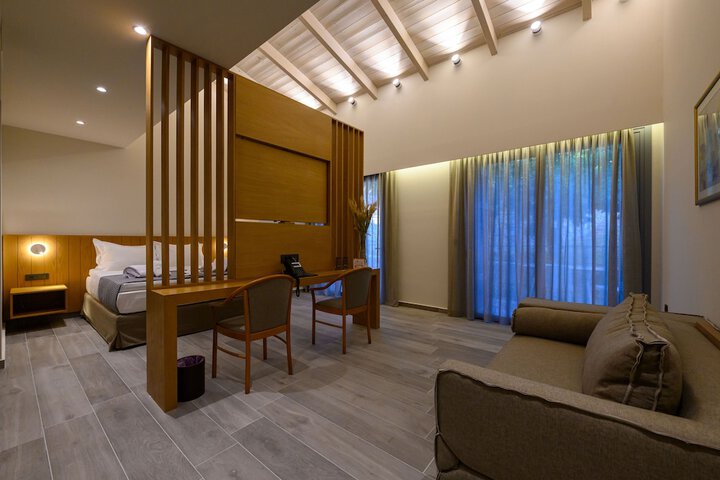 Room 8 of 45