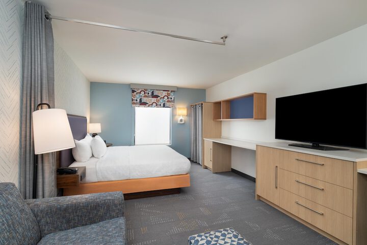 Room 14 of 37