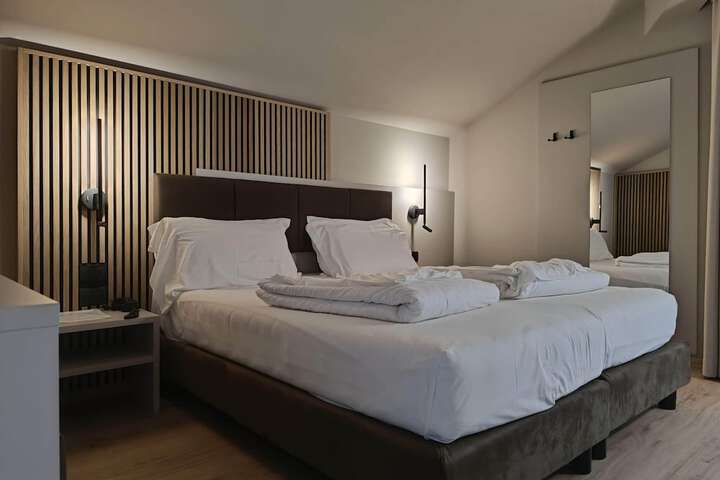 Room 21 of 59