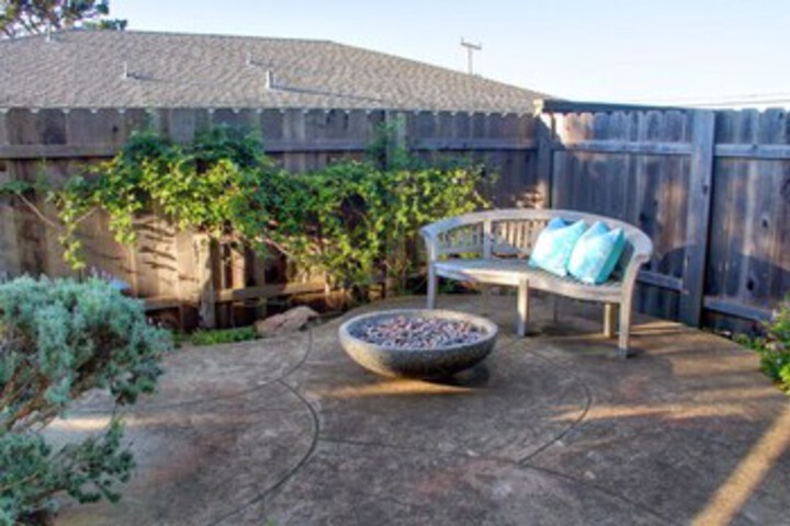 Terrace/Patio 4 of 32