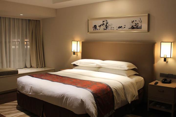 Room 18 of 84