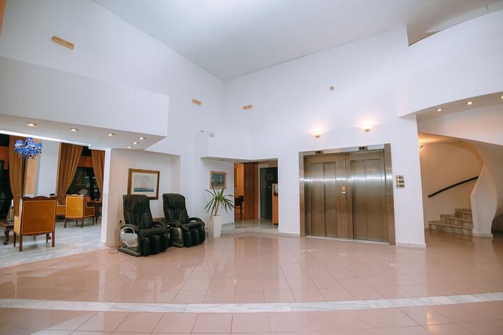 Lobby Photos