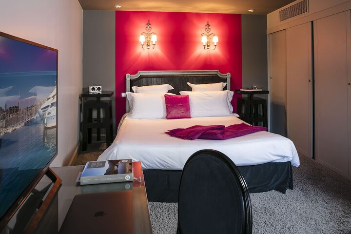 Room 16 of 57
