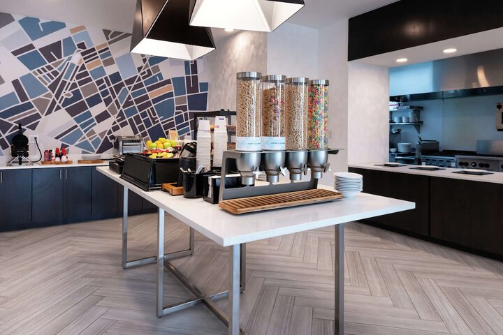 Breakfast area