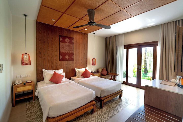 Room 14 of 33