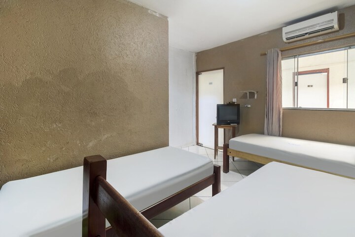 Room 9 of 17