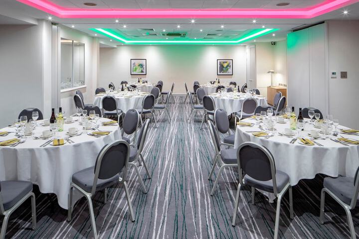 Ballroom/Hall 60 of 79