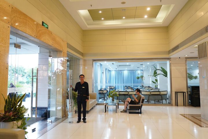 Hotel Interior 9 of 123