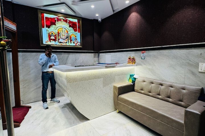 Hotel Unique International