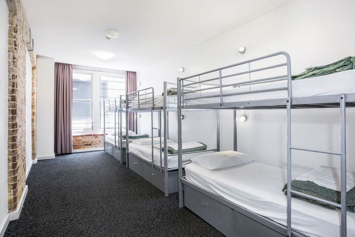 Room 18 of 51
