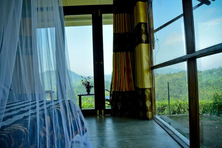 Room 18 of 43